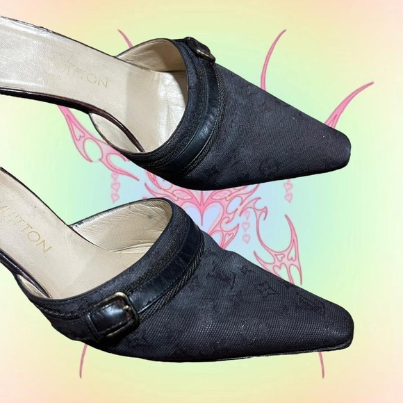 Vintage Louis Vuitton Pointed Toe Monogram Kitten Heels - Picture 4 of 8